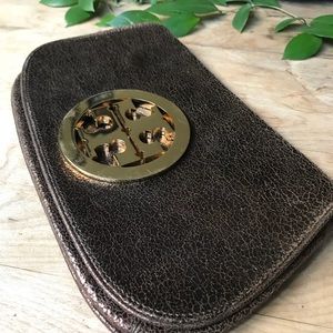 ❌ SOLD ❌Tory Burch Clutch